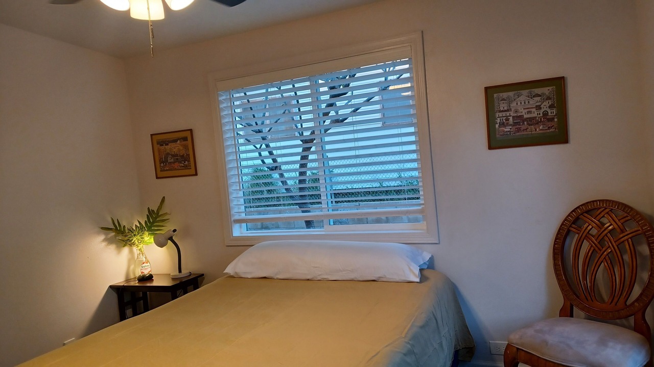 Photo of Bedroom in Makaha