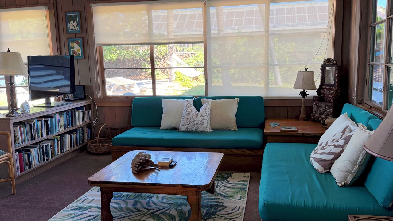 Photo of Livingroom in Puako