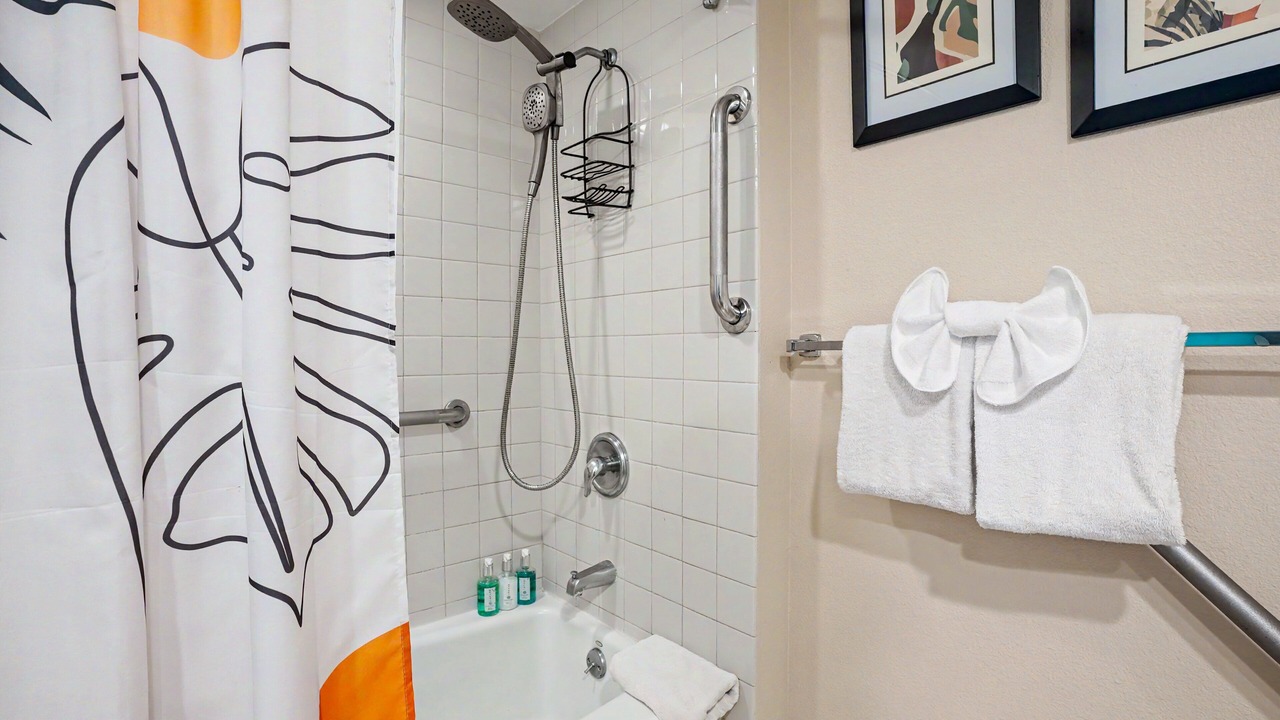 Photo of Bathroom in Wailua