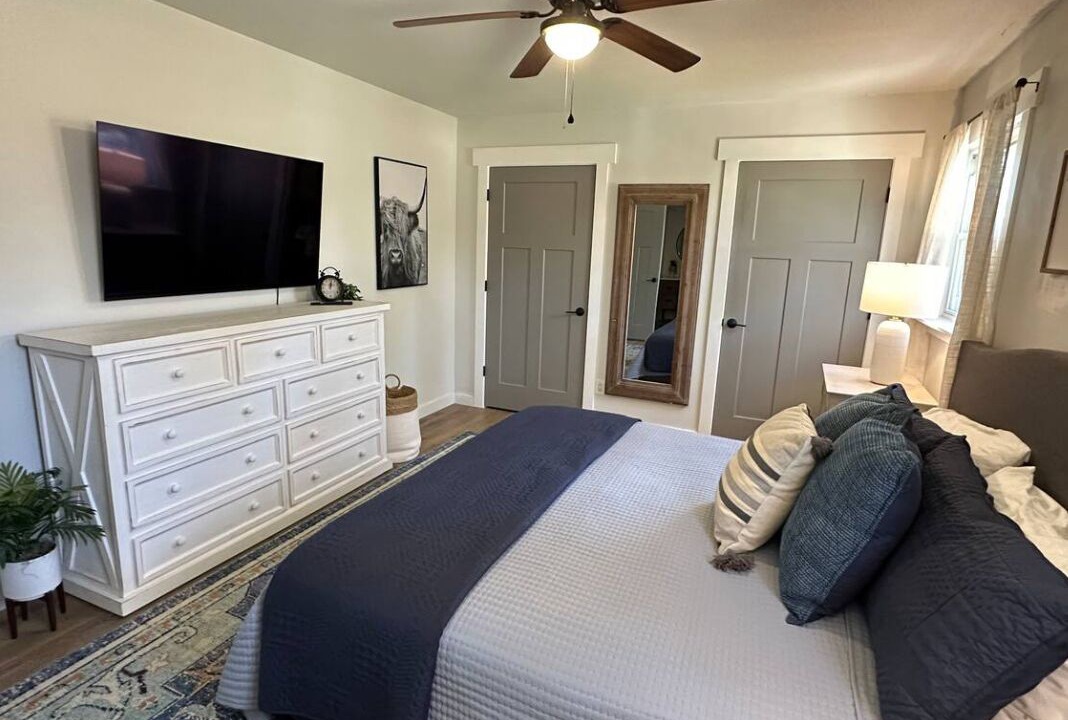 Photo of Bedroom in Cleveland