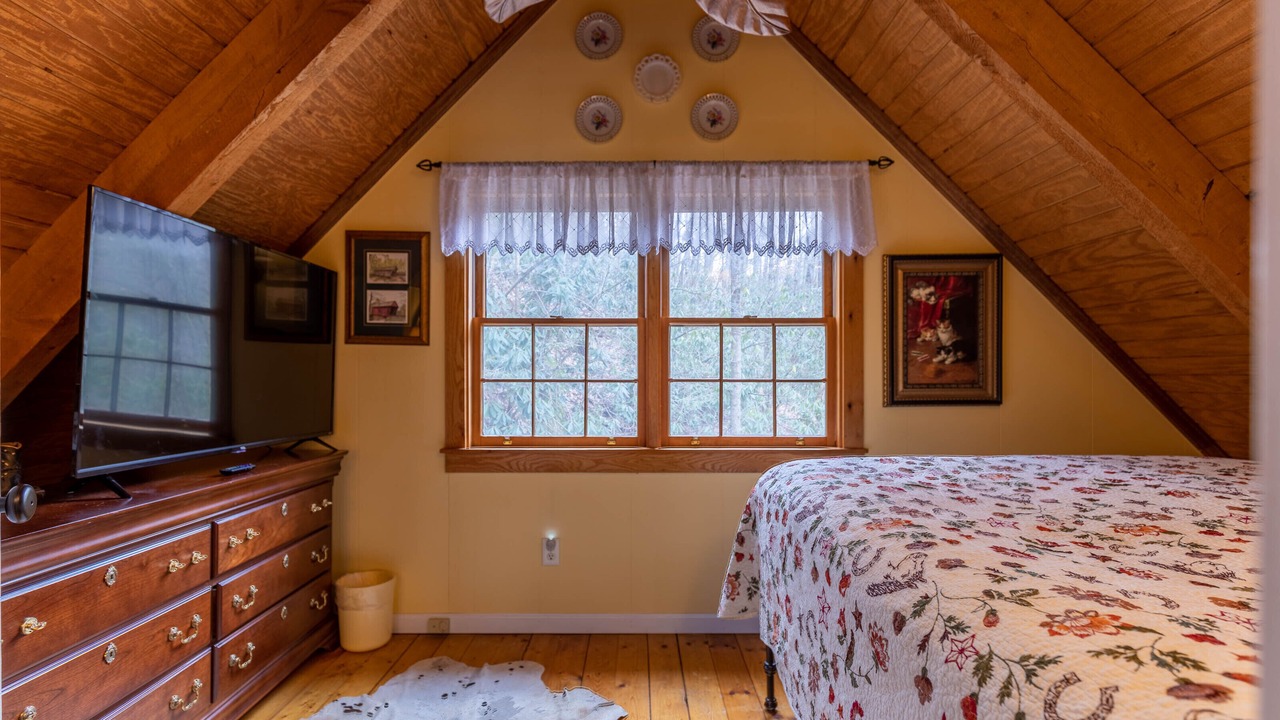 Photo of Bedroom in Elk Park
