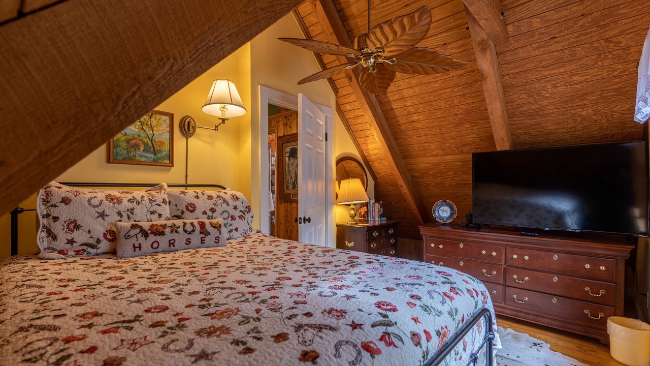 Photo of Bedroom in Elk Park