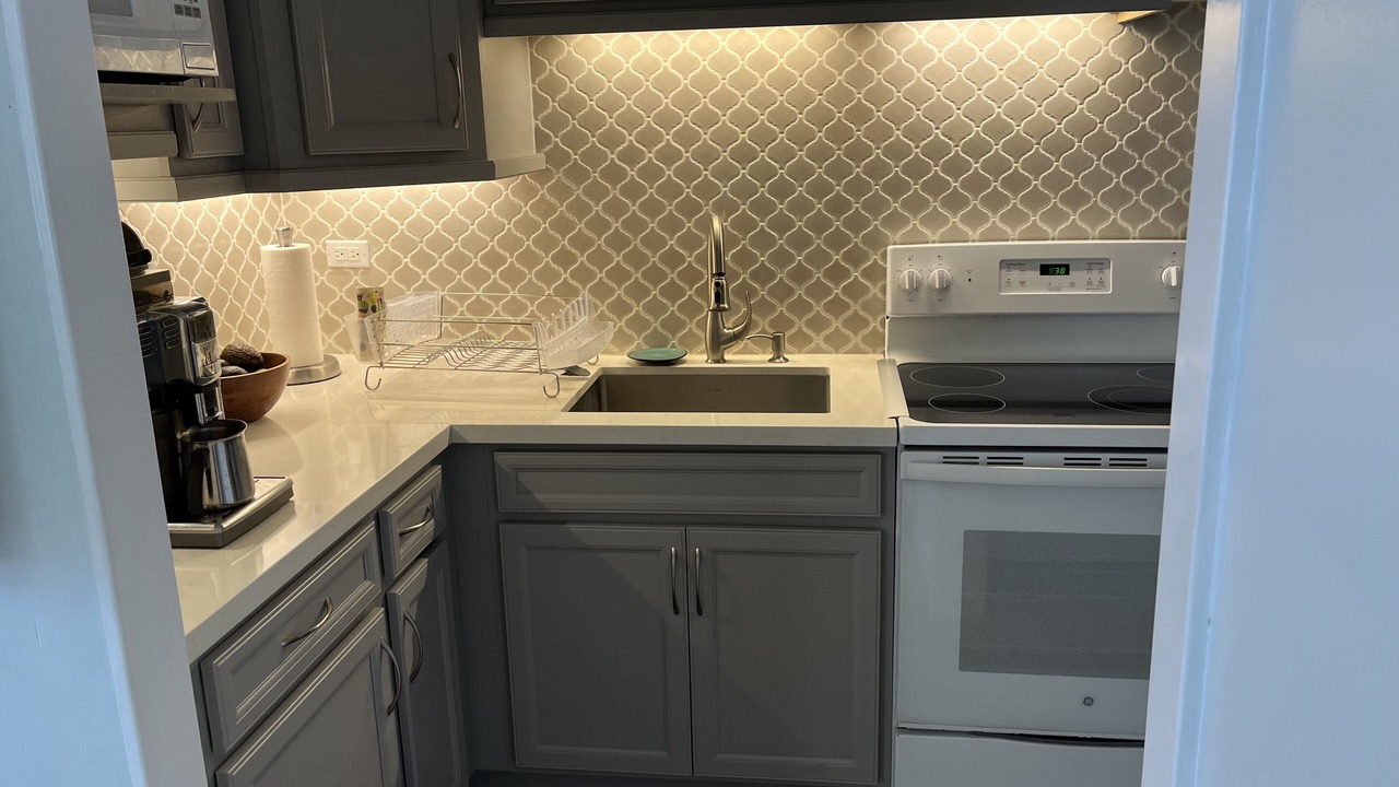 Photo of Kitchen in Diamond Head - Kapahulu - St. Louis