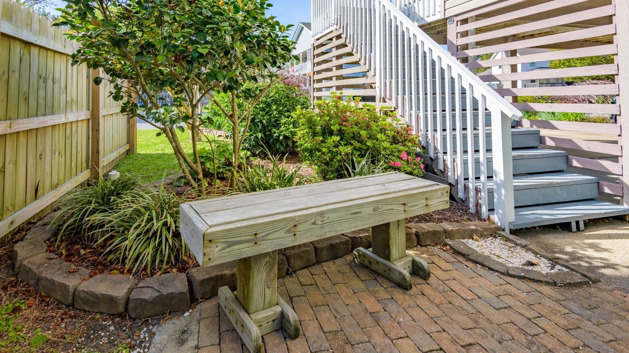Photo of Patio Balcony in Manteo