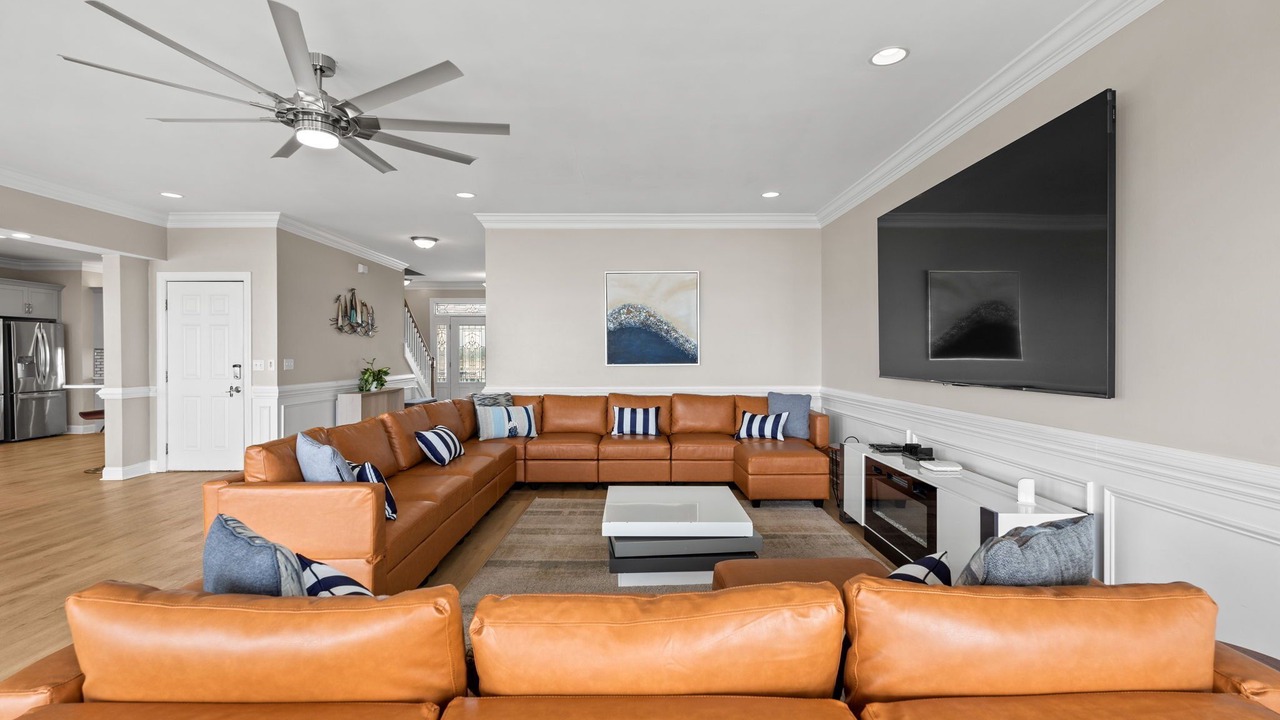 Photo of Livingroom in Oak Island