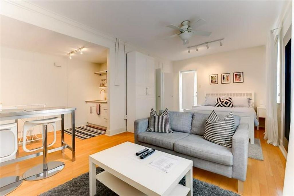 Photo of Livingroom in Uptown Historic District