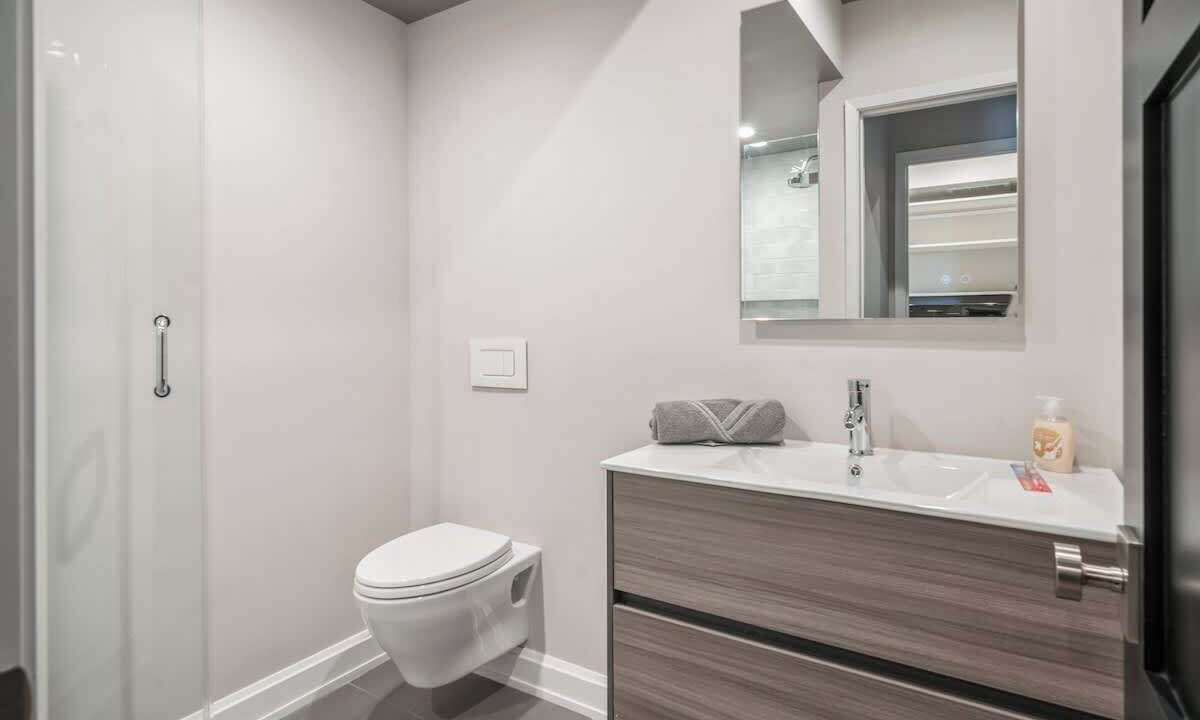 Photo of Bathroom in North Bergen