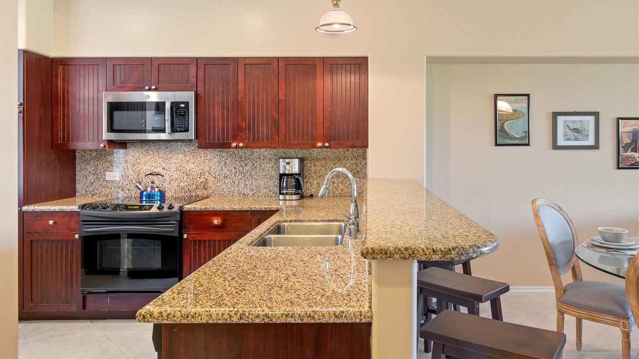 Photo of Kitchen in Waikoloa