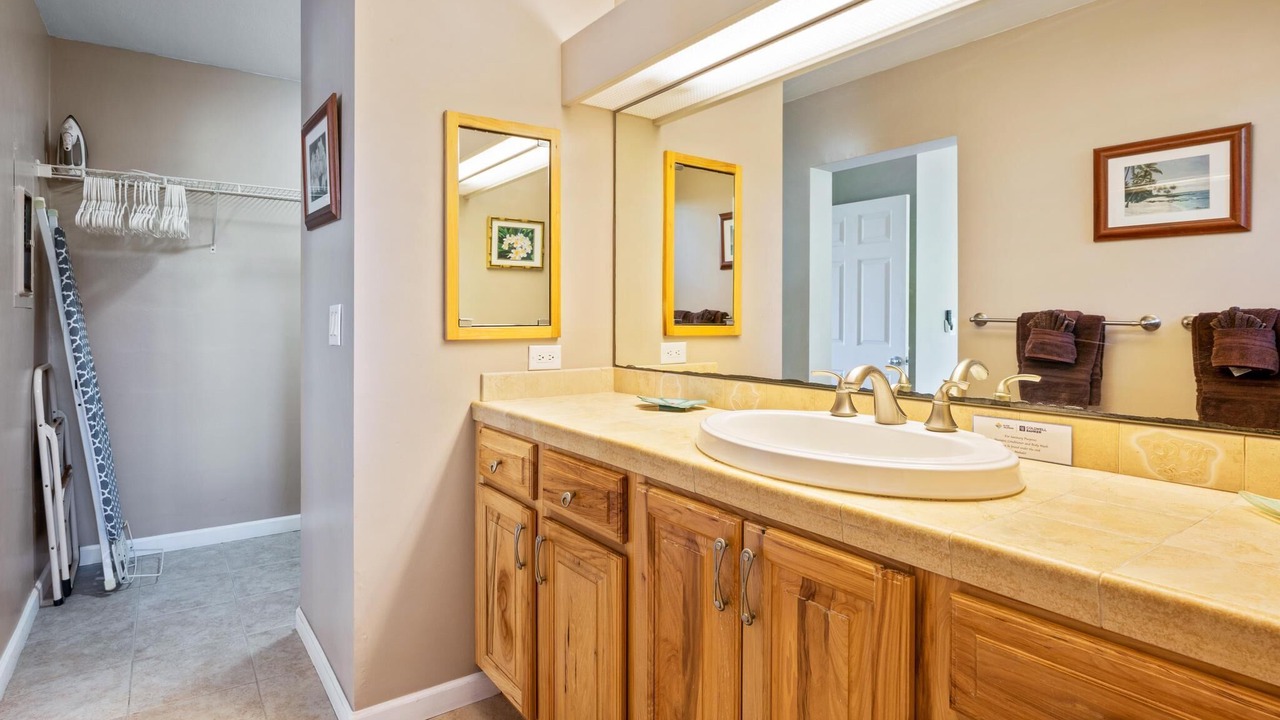 Photo of Bathroom in Keauhou