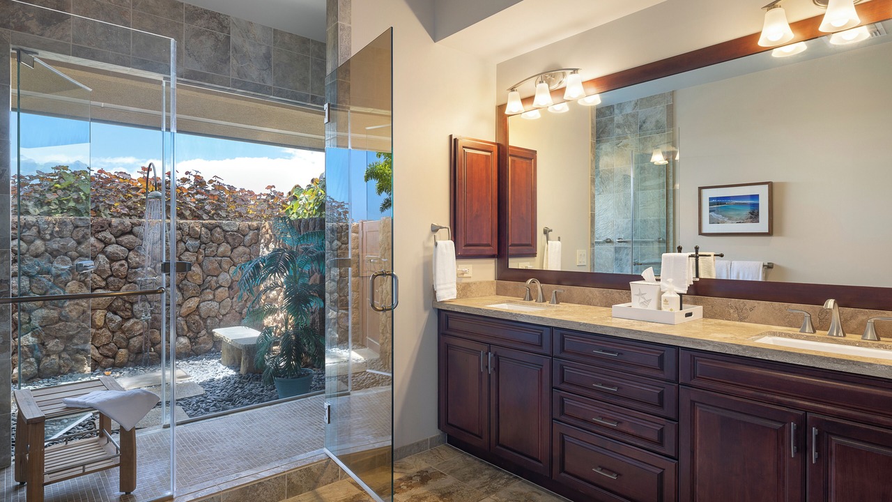 Photo of Bathroom in Kamuela