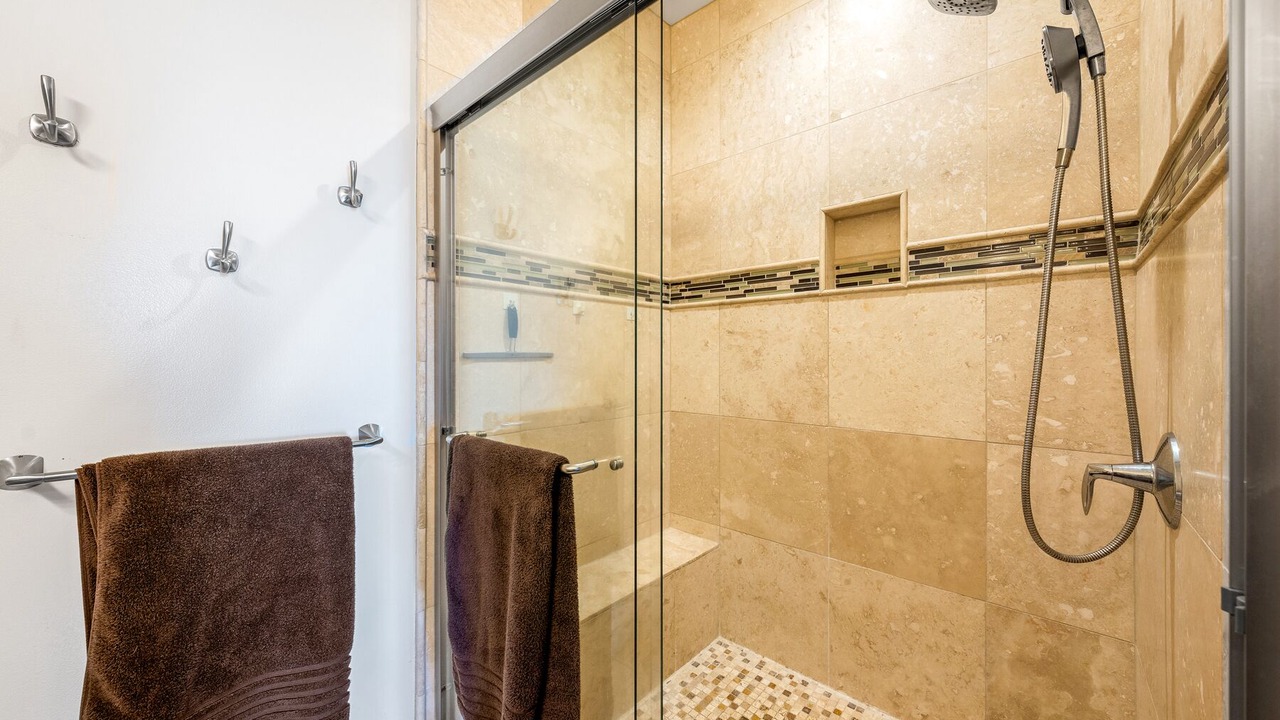 Photo of Bathroom in Wailua