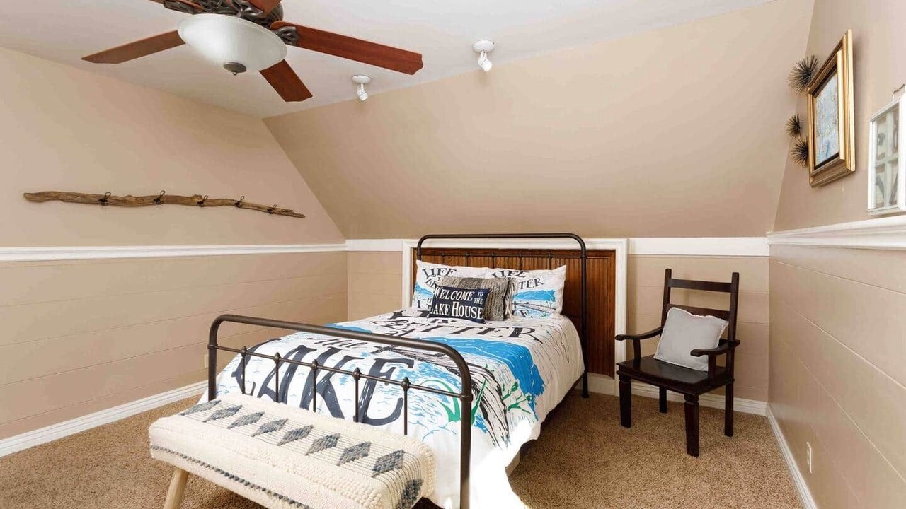 Photo of Bedroom in Cedar Glen