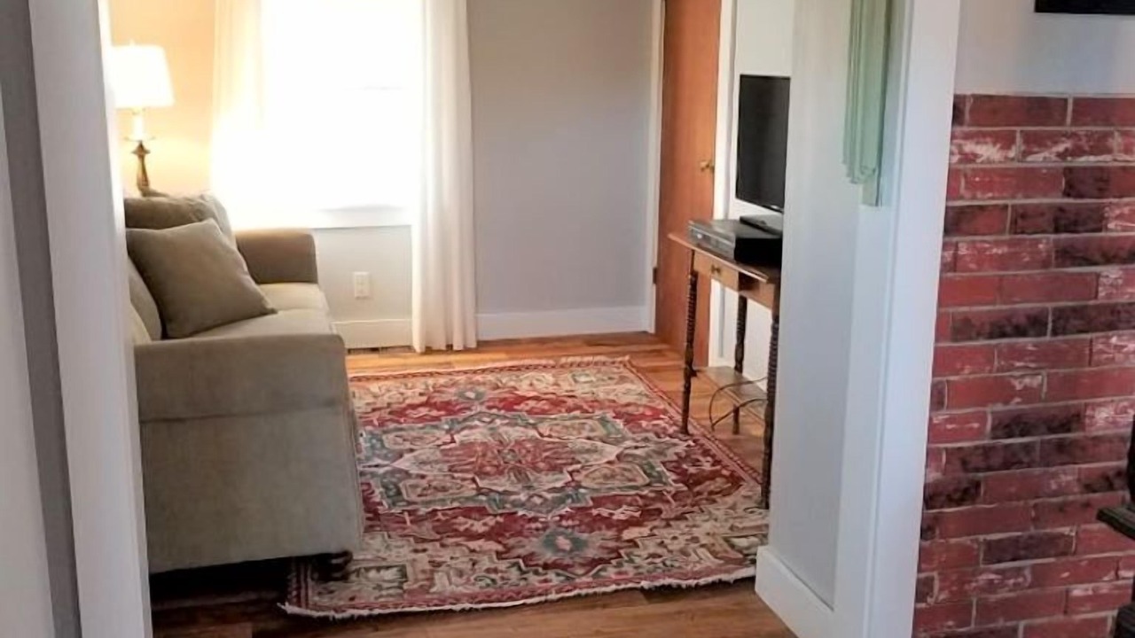Photo of Livingroom in New Vineyard