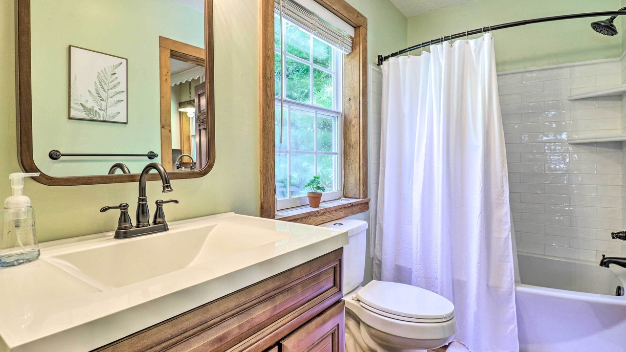 Photo of Bathroom in Topton