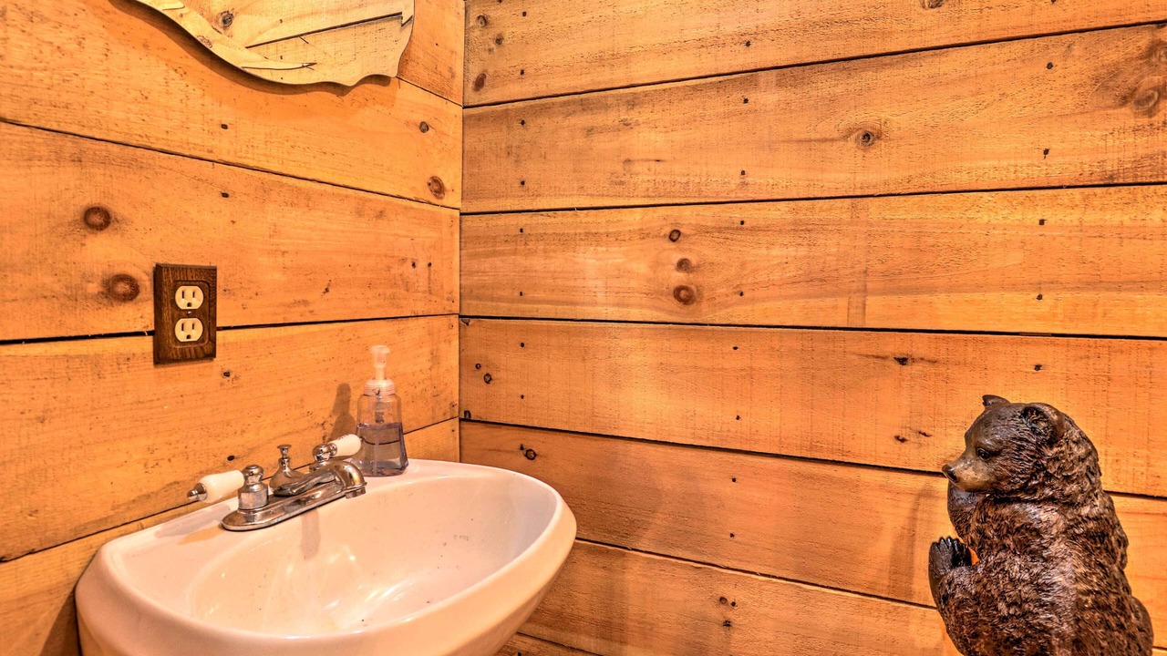 Photo of Bathroom in Topton
