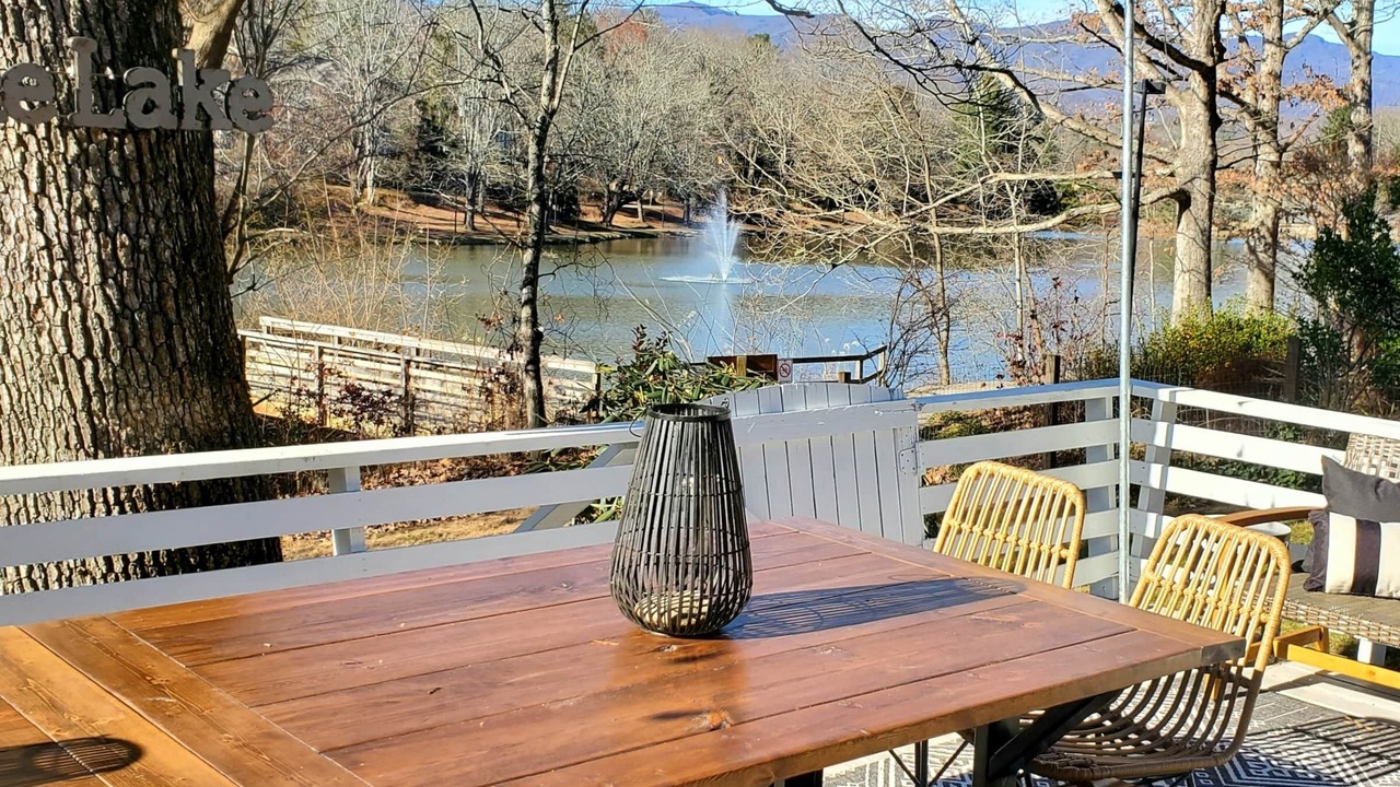 Photo of Outdoor in Black Mountain
