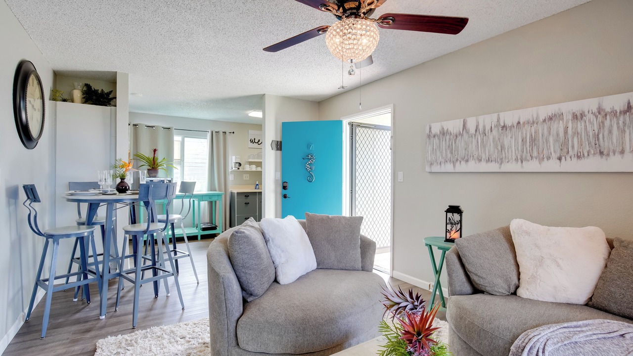 Photo of Livingroom in Historic Kailua Village