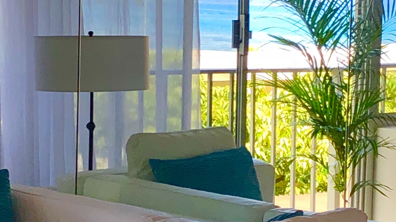 Photo of Livingroom in Diamond Head - Kapahulu - St. Louis
