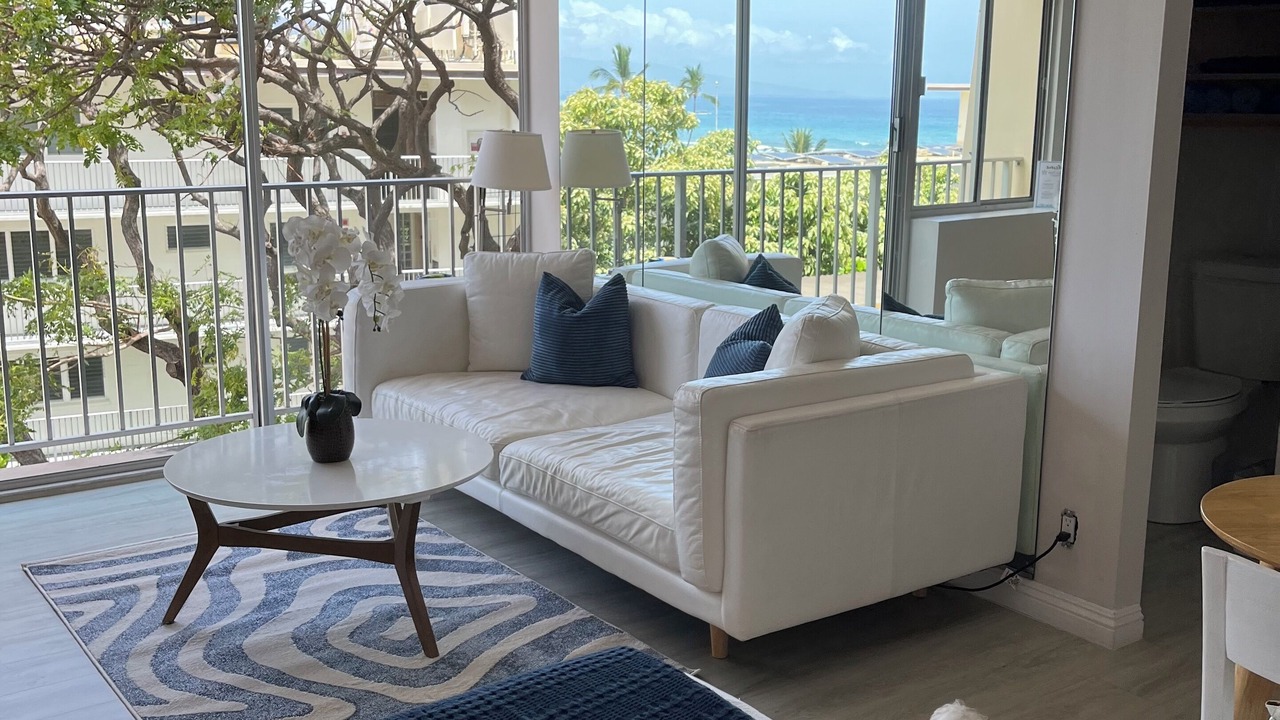 Photo of Livingroom in Diamond Head - Kapahulu - St. Louis
