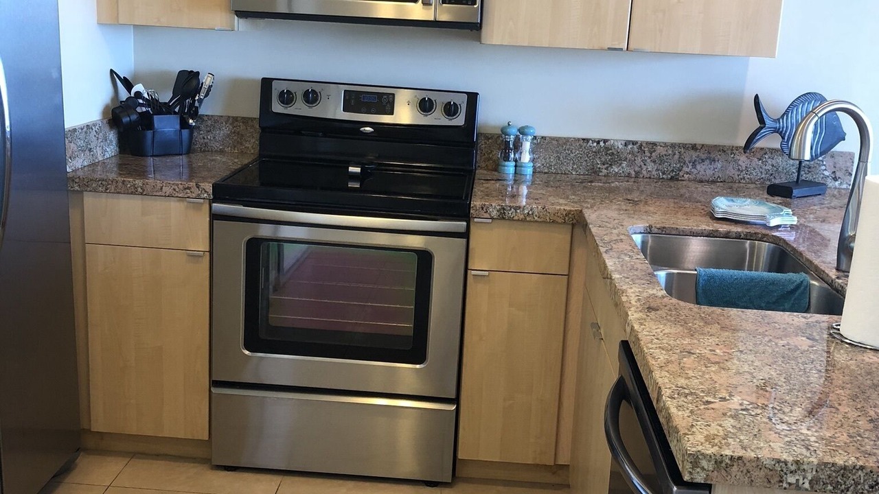 Photo of Kitchen in Makaha