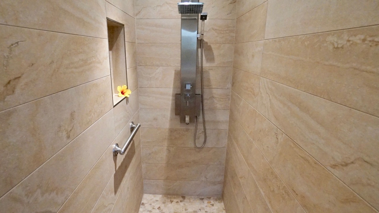 Photo of Bathroom in Waikoloa