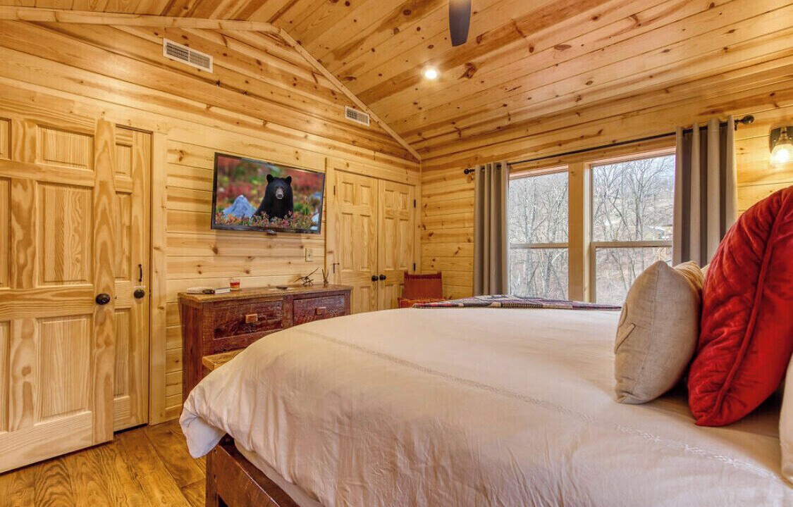 Photo of Bedroom in Chalet Village North