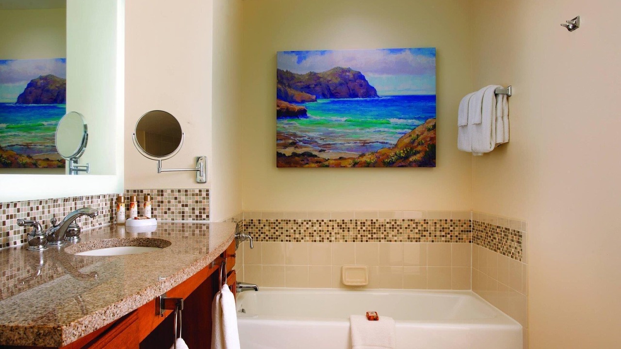 Photo of Bathroom in Poipu