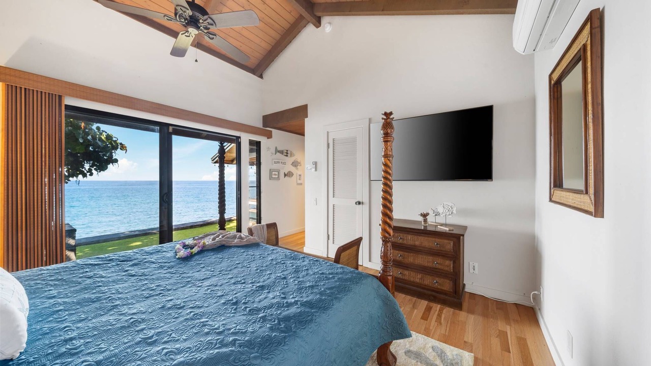 Photo of Bedroom in Kahaluu Bay