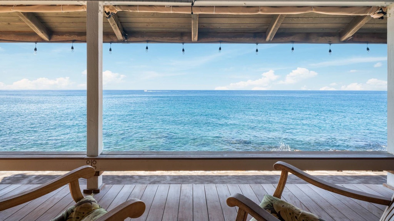 Photo of Outdoor in Kahaluu Bay