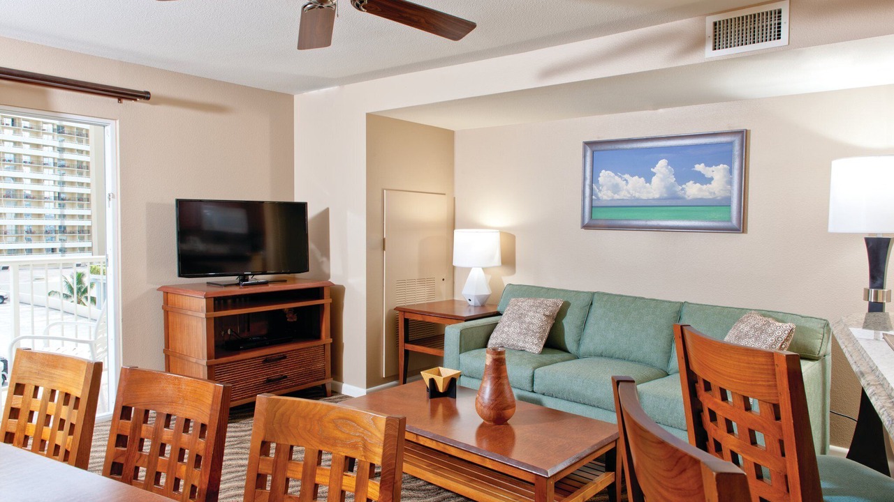 Photo of Livingroom in Waikiki