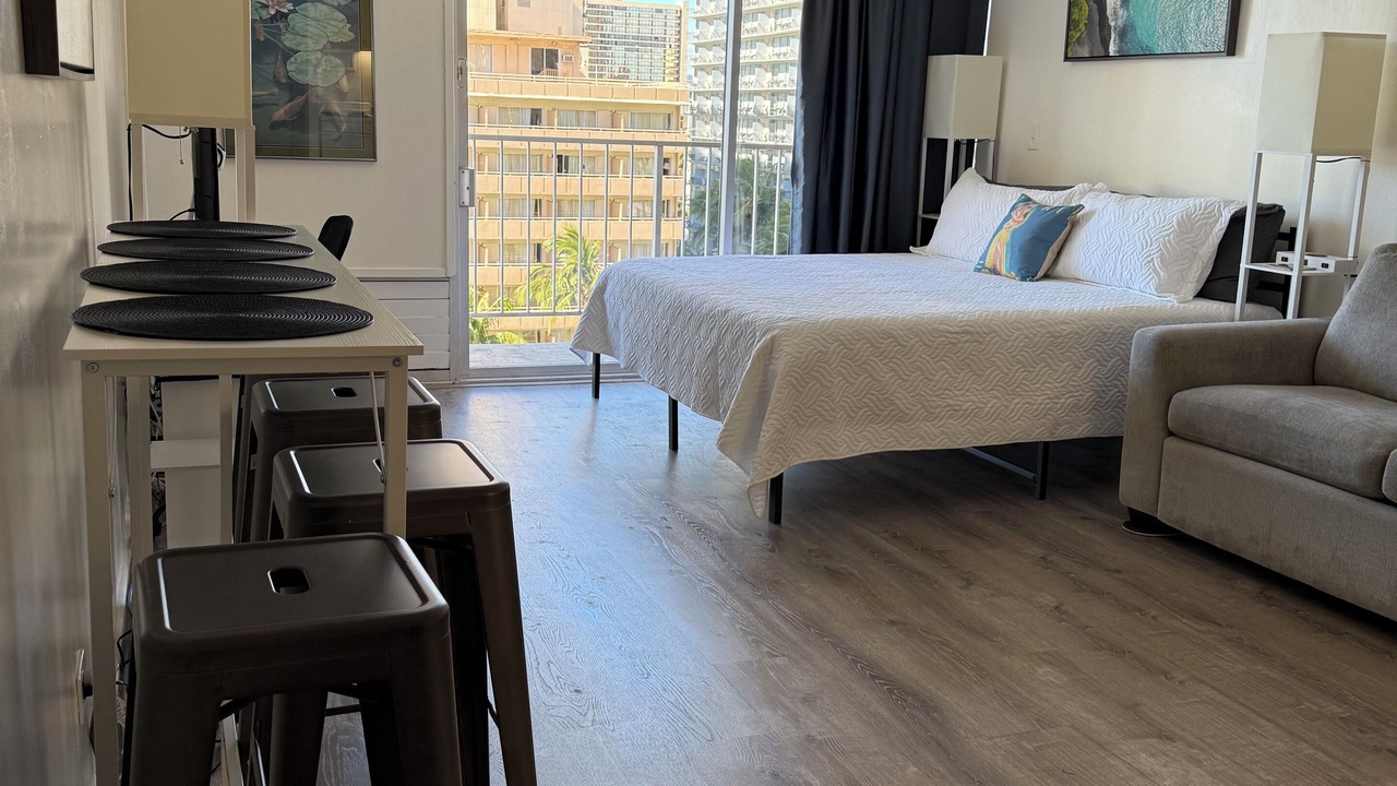 Photo of Bedroom in Waikiki