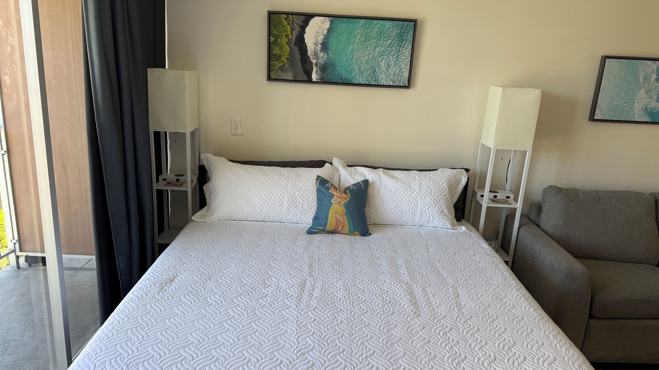 Photo of Bedroom in Waikiki