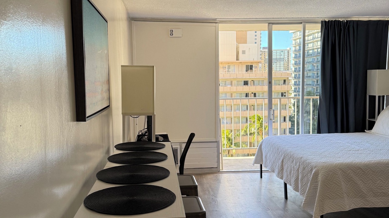 Photo of Bedroom in Waikiki