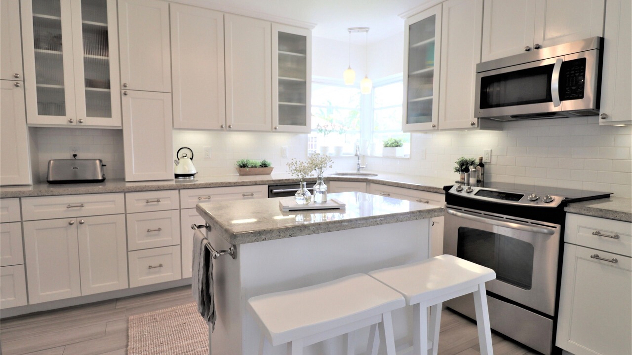 Photo of Kitchen in Hollywood Lakes