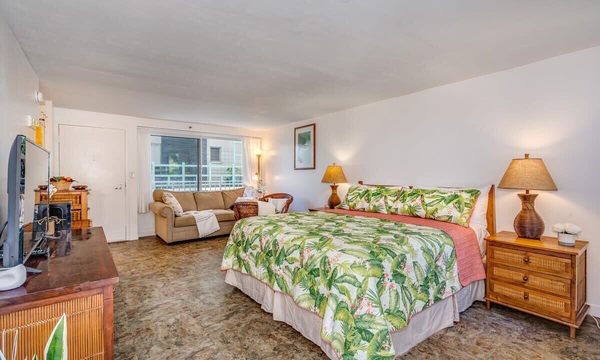 Photo of Bedroom in Diamond Head - Kapahulu - St. Louis