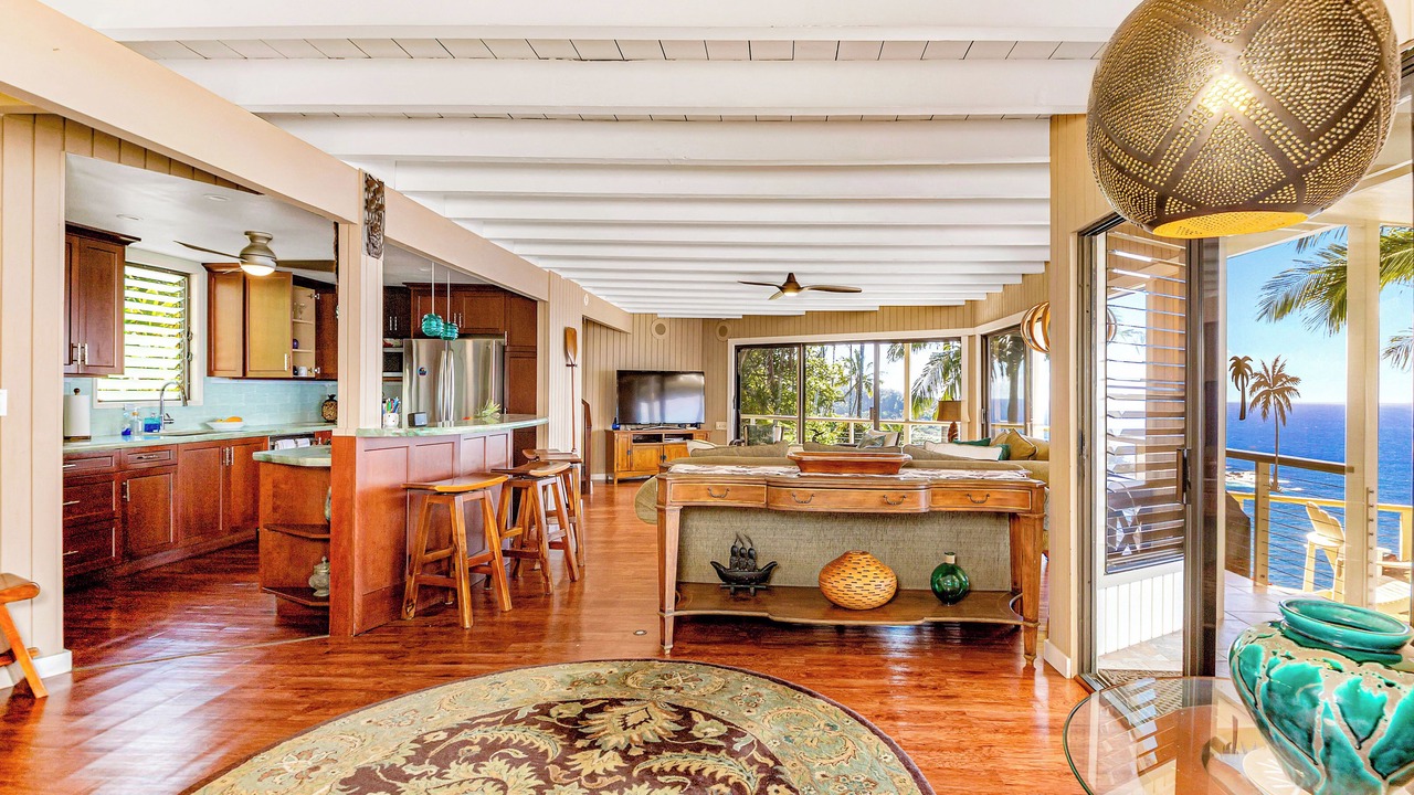 Photo of Livingroom in Laupahoehoe