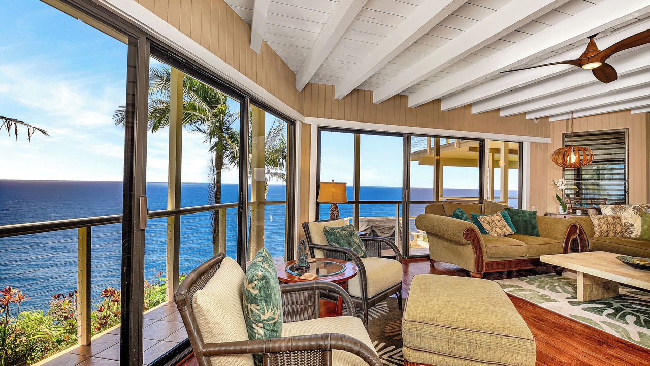 Photo of Livingroom in Laupahoehoe
