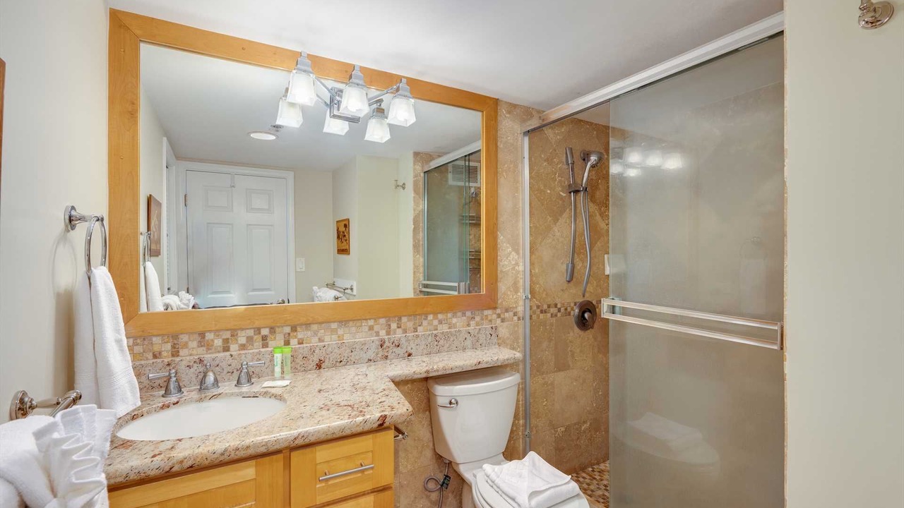 Photo of Bathroom in Waikiki