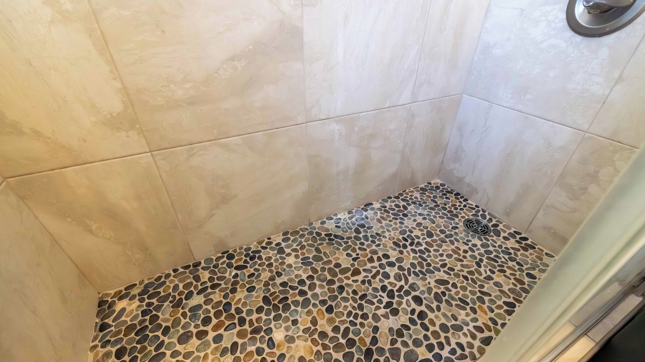Photo of Bathroom in Maalaea