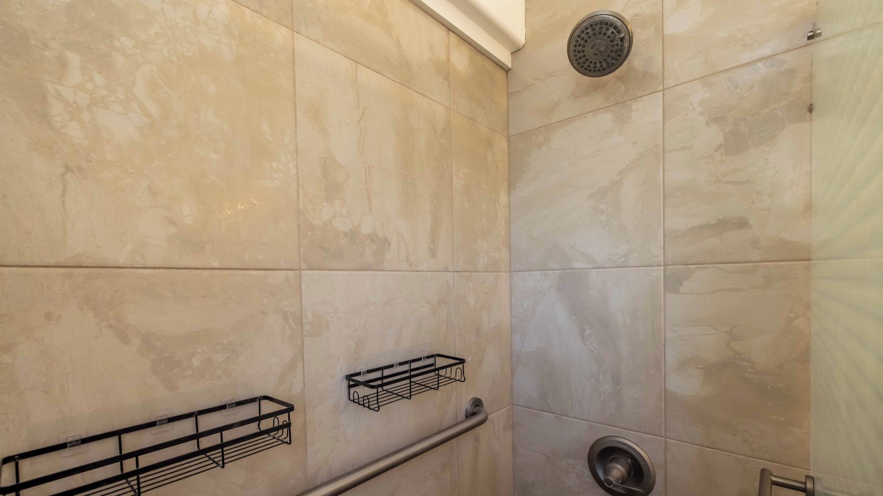 Photo of Bathroom in Maalaea
