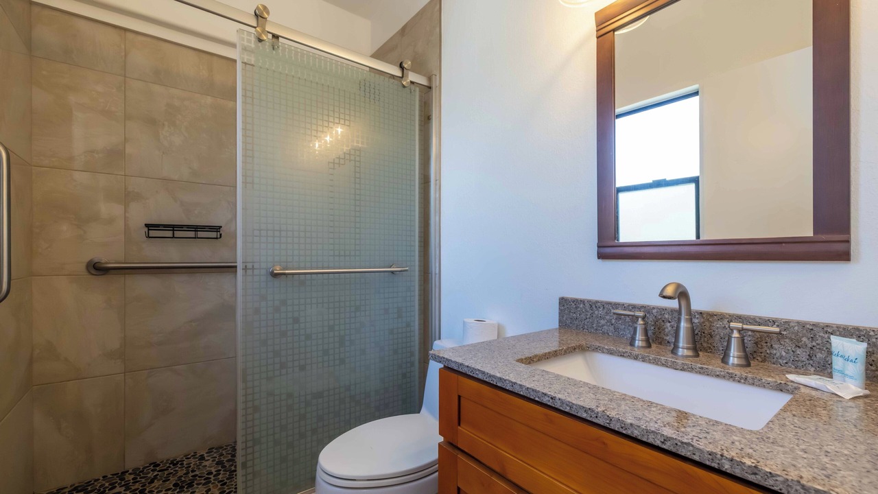 Photo of Bathroom in Maalaea