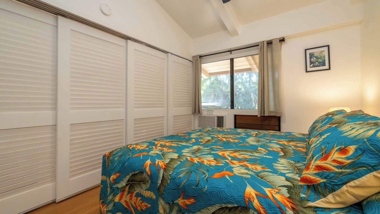 Photo of Bedroom in Maalaea