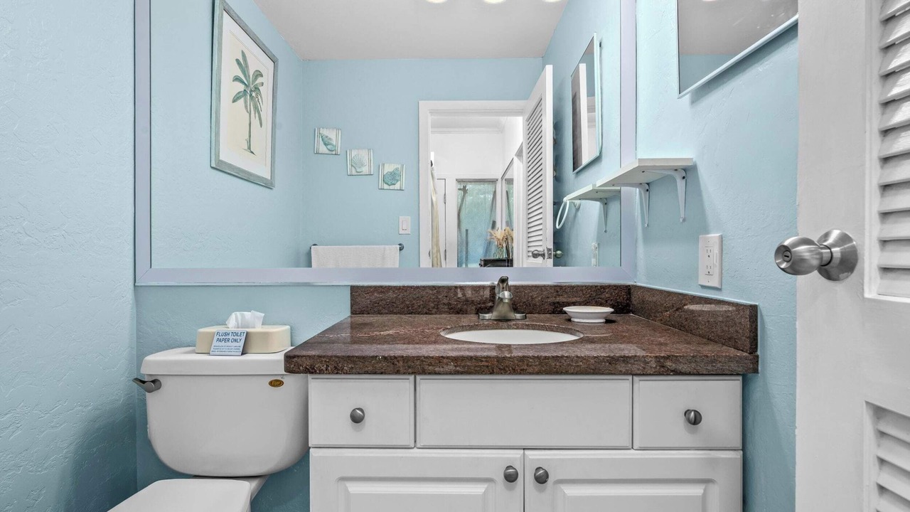 Photo of Bathroom in Lihue