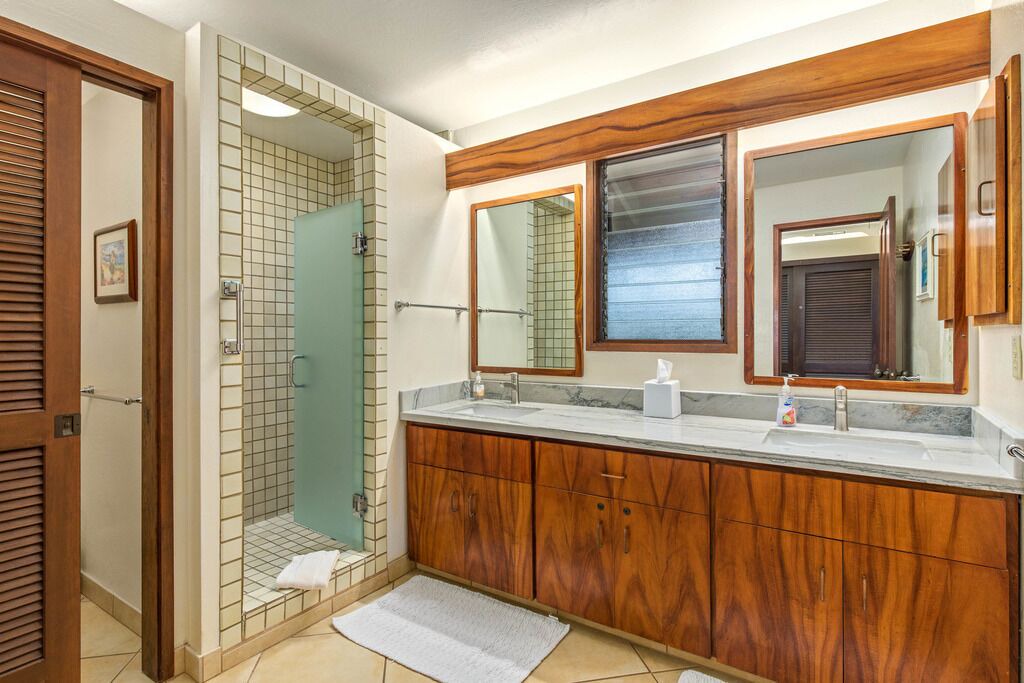 Photo of Bathroom in Keauhou