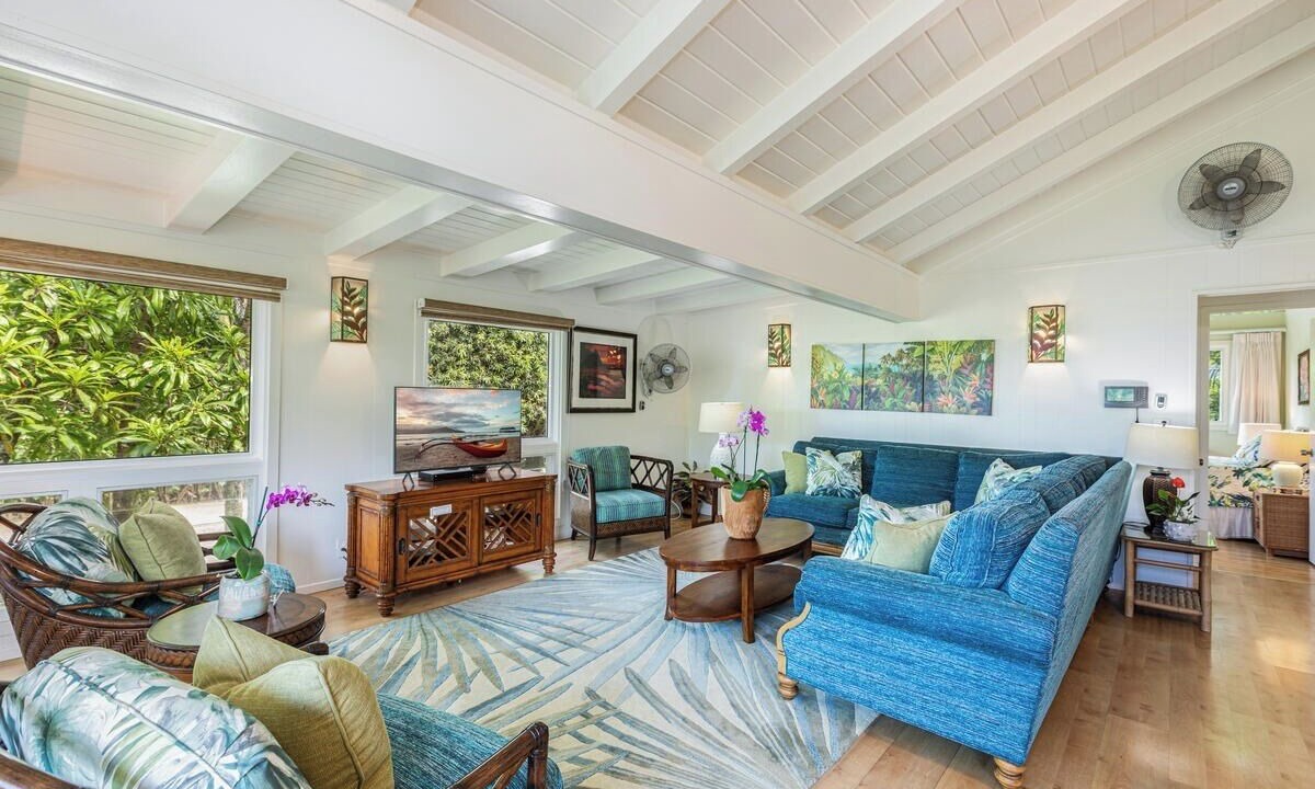 Photo of Livingroom in Hanalei
