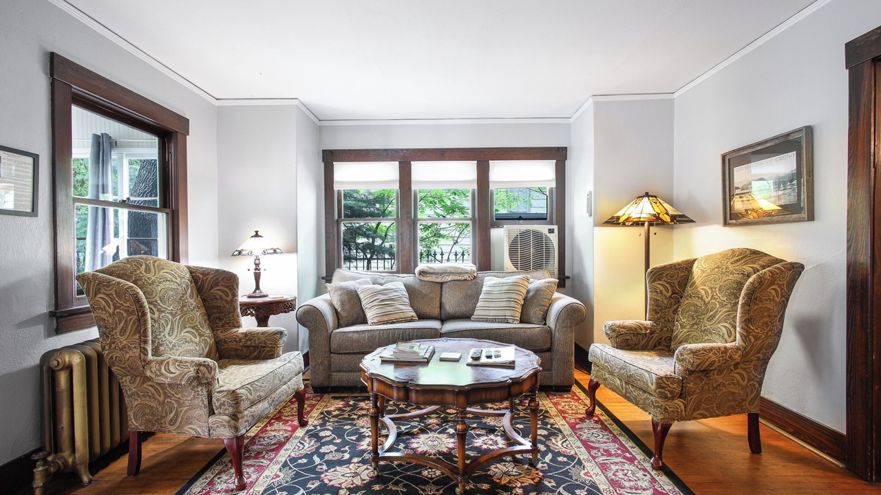 Photo of Livingroom in Broadmoor