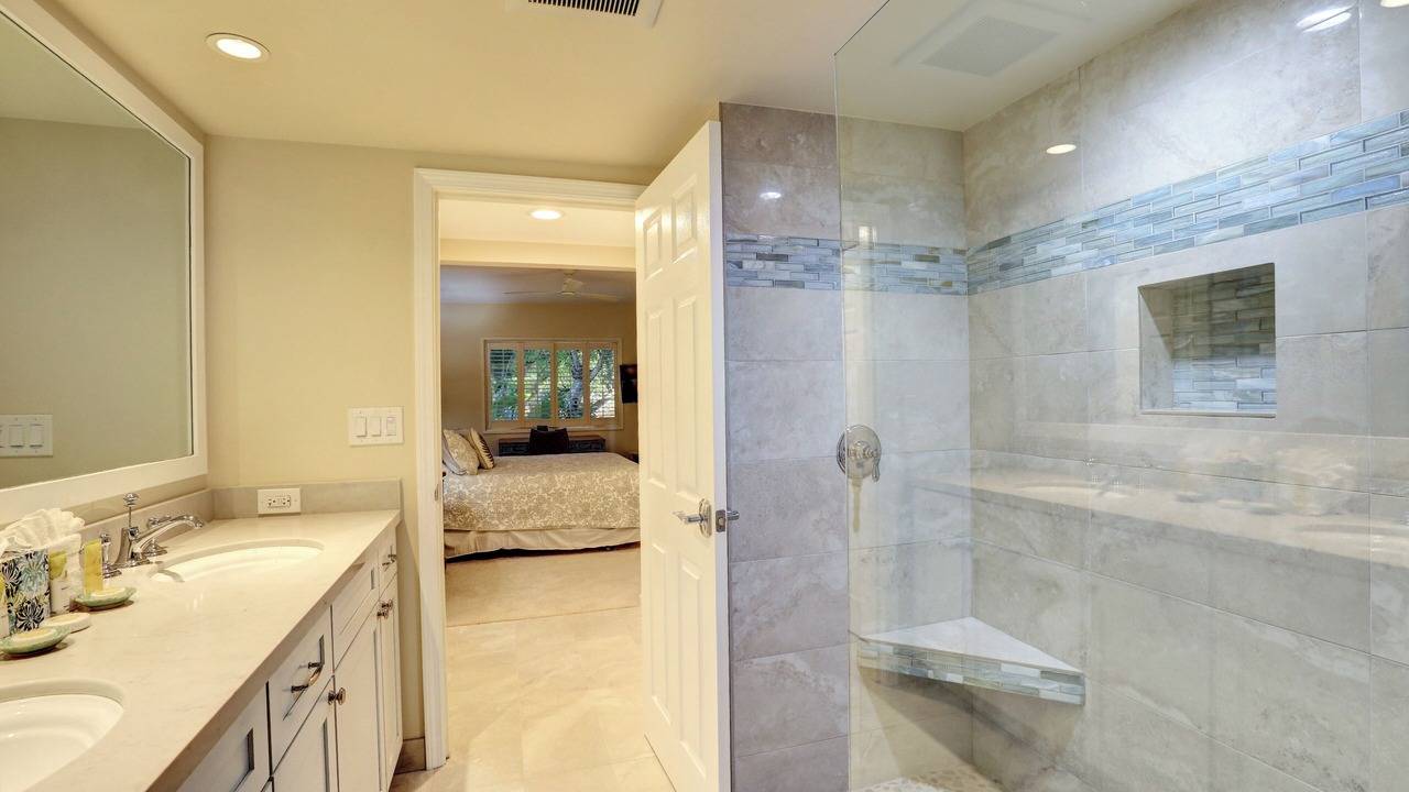 Photo of Bathroom in Wailea