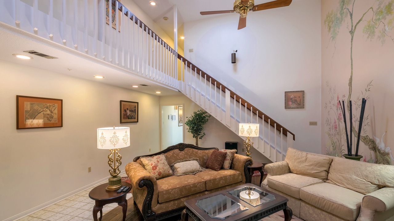 Photo of Livingroom in Uptown Historic District