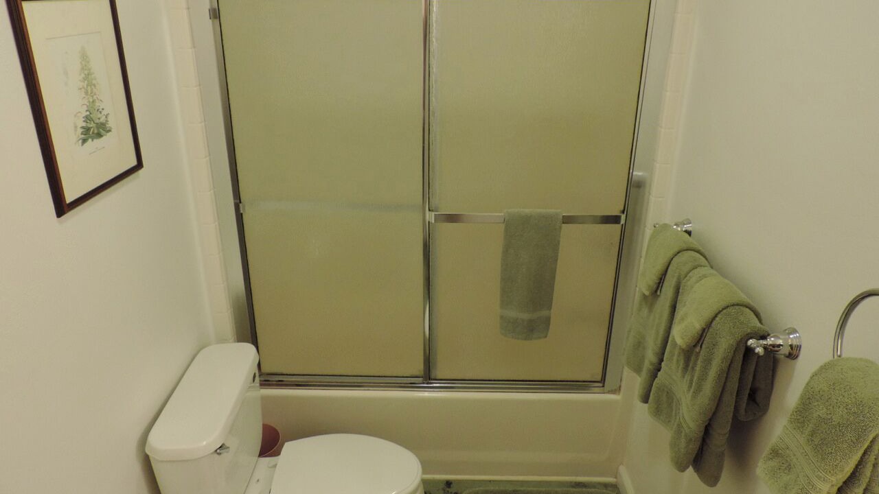 Photo of Bathroom in Poipu