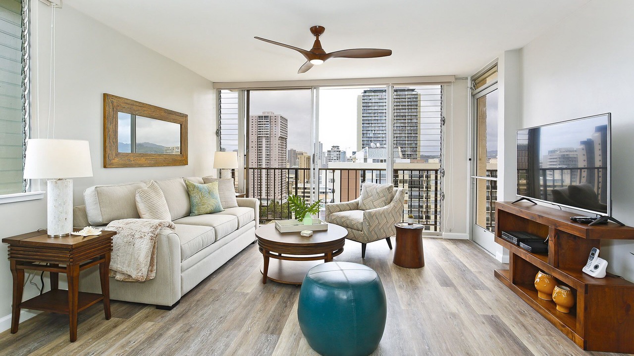 Photo of Livingroom in Waikiki